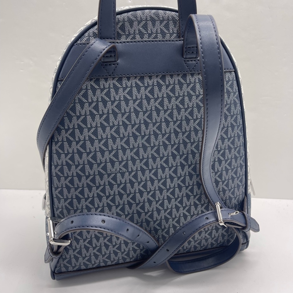 MICHAEL KORS Rhea Md Zip Color-Block Signature Logo Backpack
ADMIRL MULTI
NWT - Picture 8 of 16